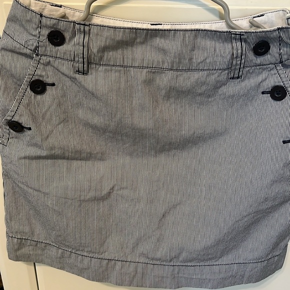 H&M Navy Striped Skirt Size 8 - Picture 7 of 7